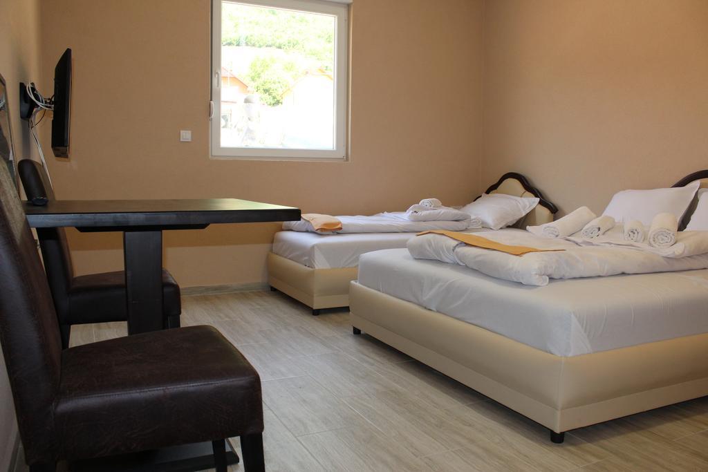Guesthouse Eko Piva Plužine Zewnętrze zdjęcie